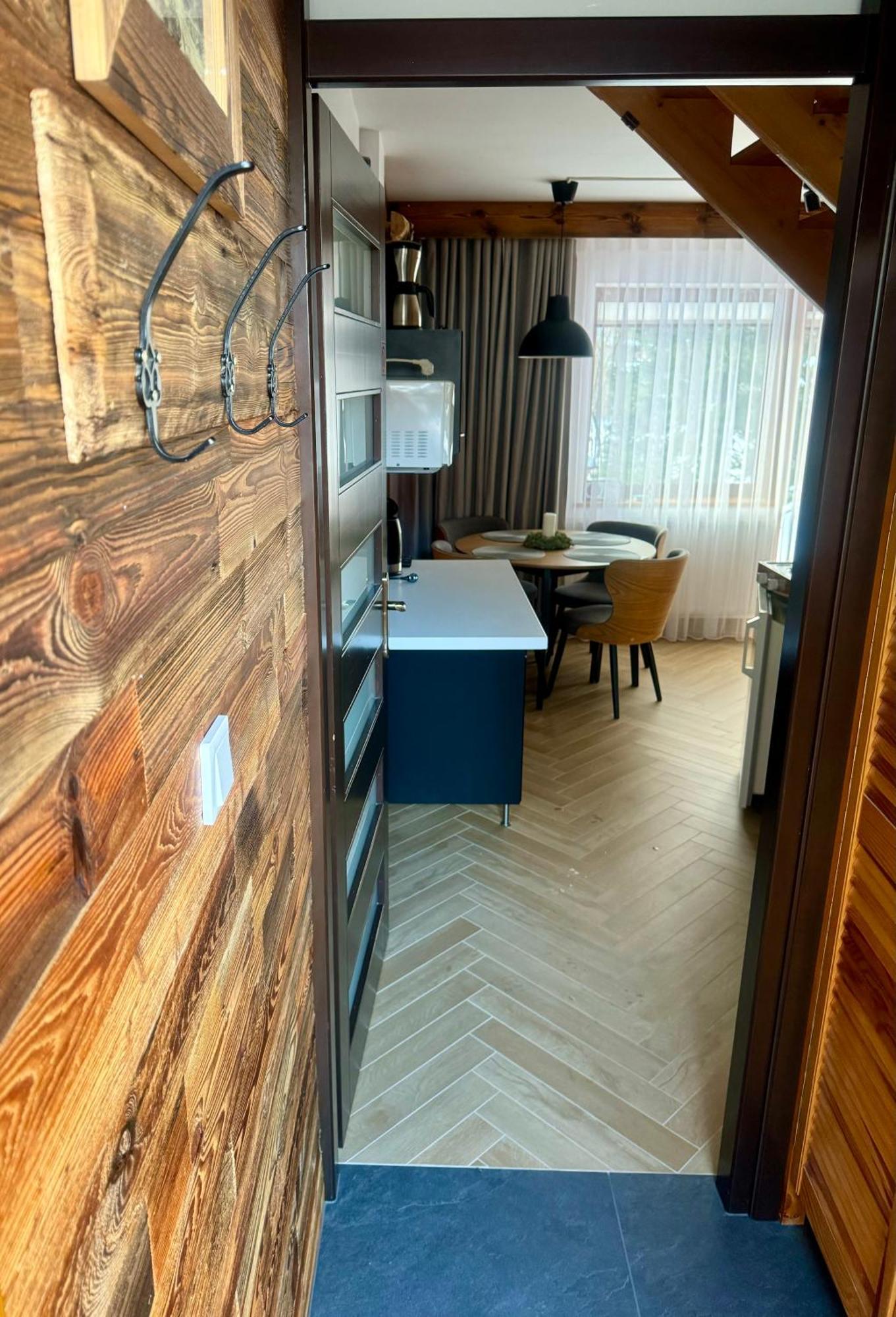 Modrzew Apartment *